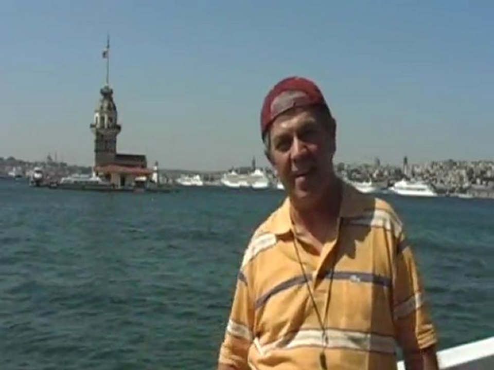 Cumhur Ogretmen Clipte "SOR DENİZE Soylesin" Dedi