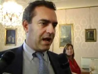 Napoli - De Magistris - Sull'acqua pubblica unici nel panorama internaionale