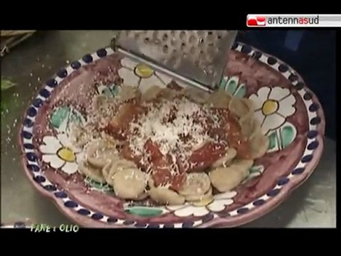 Pane e olio - su Antenna Sud | Cavatelli di grosso con pomodoro fresco, cipolla e cacioricotta