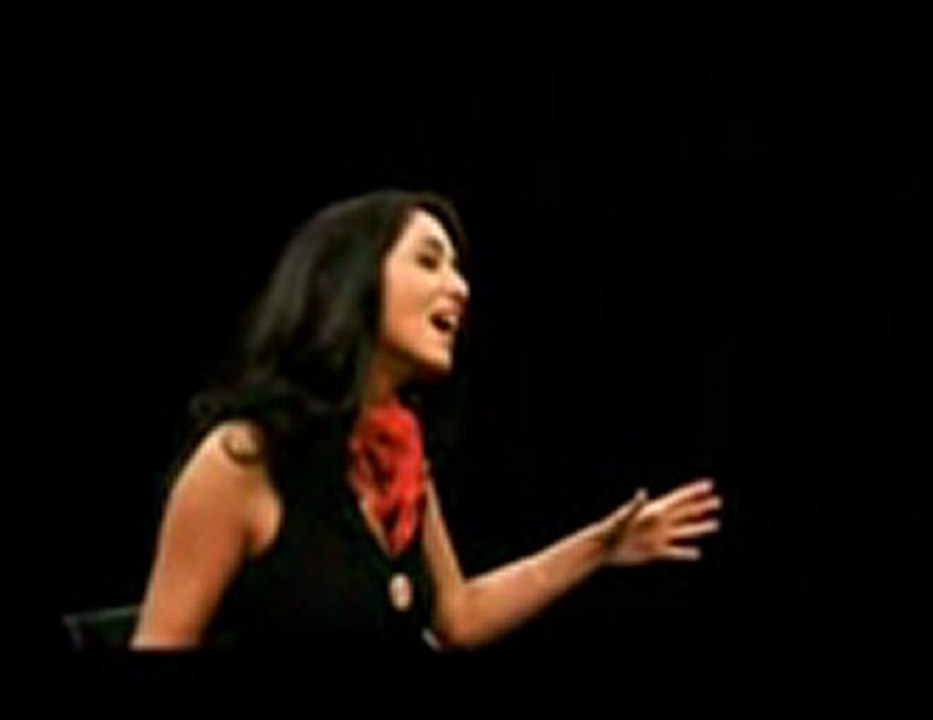 Öykü-Berk-Evlerinin Önü Boyalı Direk