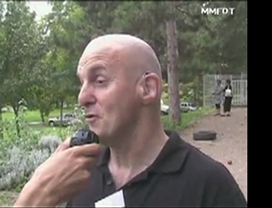 reportage réalisé par multimédia fondation sur le forum des associations espace 3000 cognac 2011 10&11 09