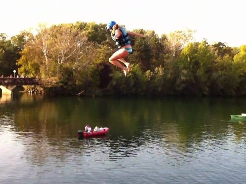 Gros saut en Blob jump à Cergy