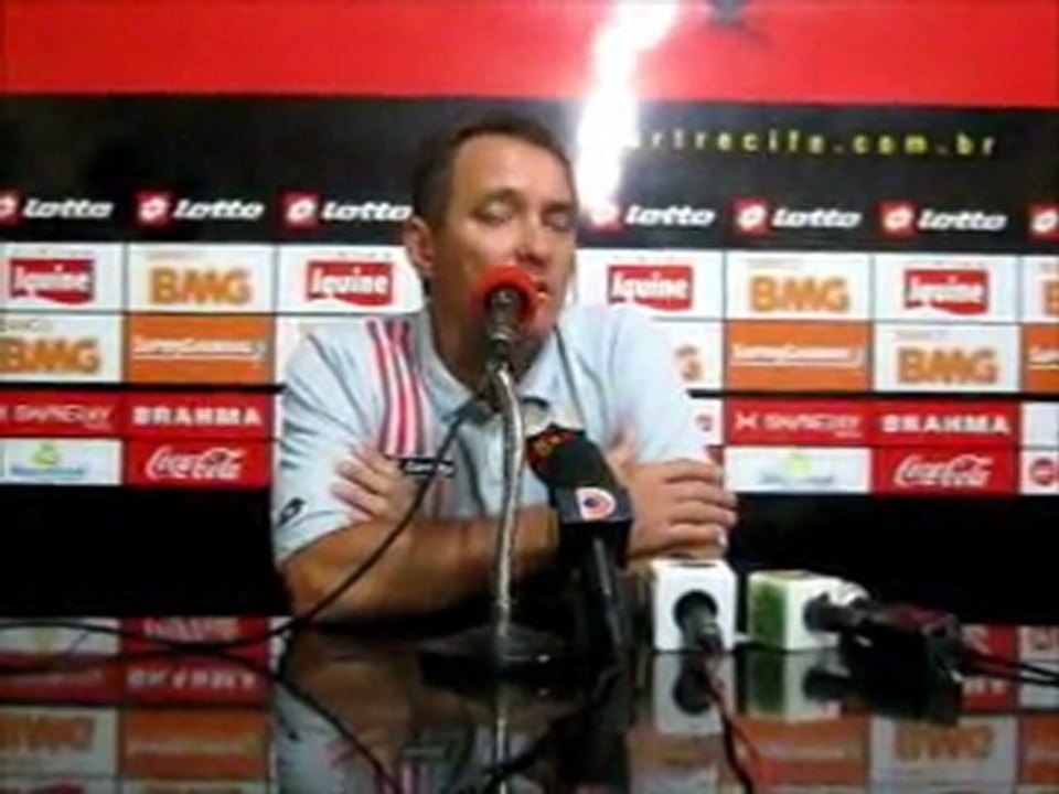 Goleada PE - PC Gusmão após jogo com o Vitória