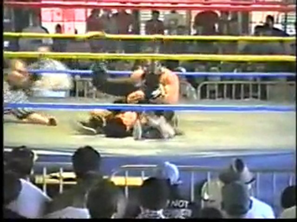 ECW 5.20.1995 in Jim Thorpe, PA - Eddie Guerrero vs Dean Malenko_xvid