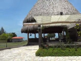 LA CASA DE NERY LA CEIBA HONDURAS AMERICA CENTRAL