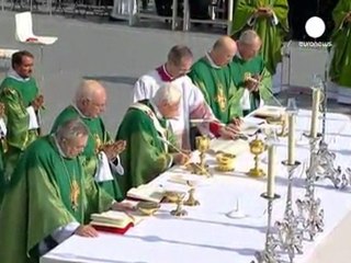 El Papa finaliza su viaje a Alemania con críticas a los...