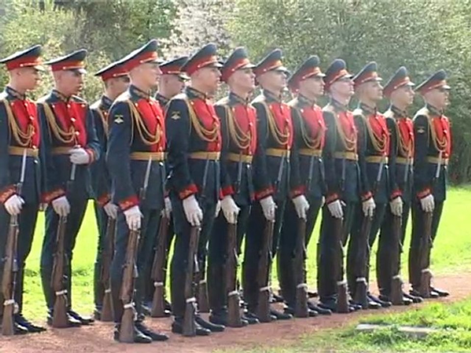 ВСЕРОССИЙСКАЯ ВАХТА ПАМЯТИ 2011: ЗАХОРАНЕНИЕ НА ВОИНСКОМ МЕМОРИАЛЕ "КОРЧМИНО"