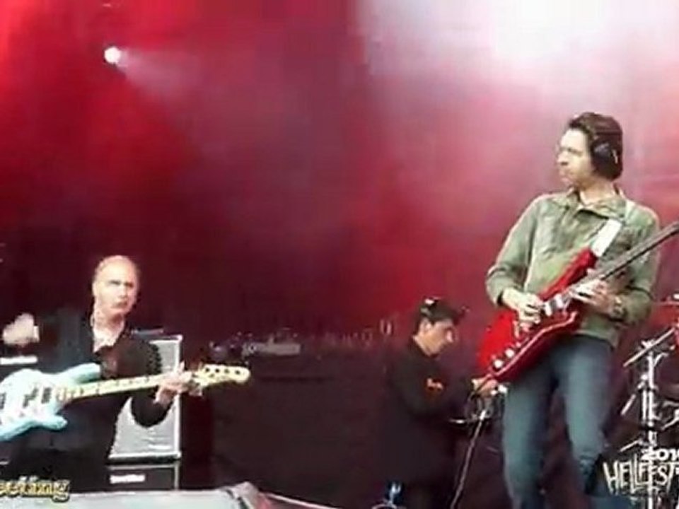 Mr BIG Daddy, brother, lover, little boy  Live HELLFEST 2011 (19/06) Clisson France