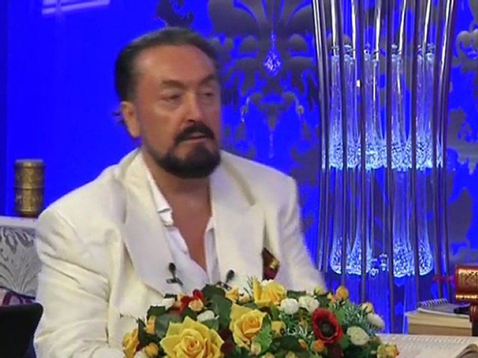 Sevgi göstermemi, iltifat etmemi kınayanlar sevgiyi bilmiyorlar.