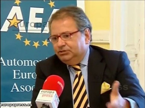 AEA no ve eficaz el carné por puntos