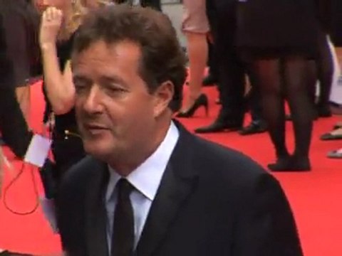 Steve Jones storms off Piers Morgan interview?