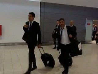 Πλάνα από την άφιξη της αποστολής του ΑΠΟΕΛ