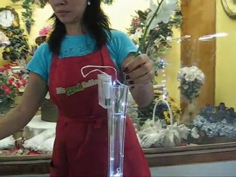 How to use LED waterproof garland light to make wedding centerpiece in 3 mins