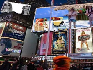 The "three witches" reggae-song performed by crazy puppets