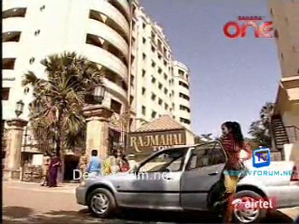 Woh Rehne Wali Mehlon Ki - 26th September 2011 - Part2