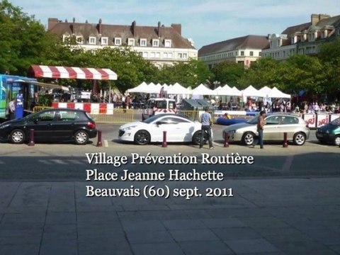 Village Prévention Routière Place J Hachette 2012-Large