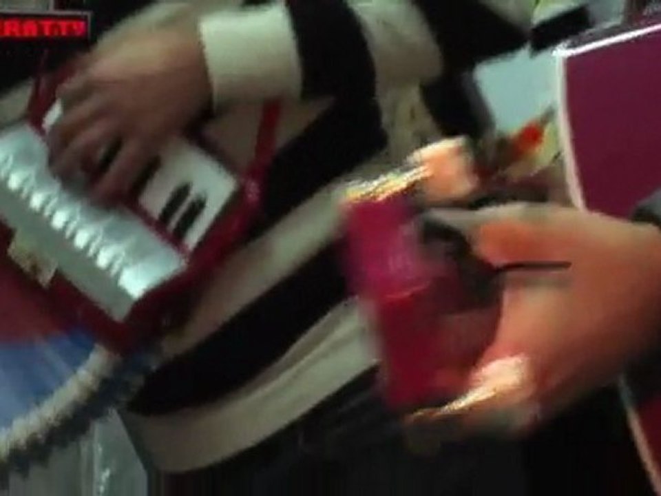 TOYS SONGS - Mel
