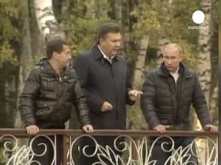 Ukraine says Russia agrees to review gas deal