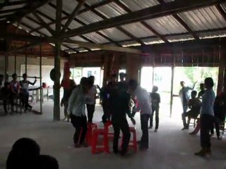 Chaise musicale khmère