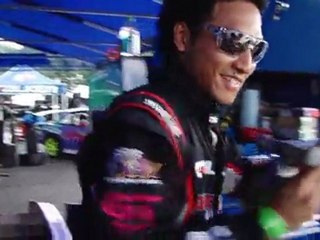 Behind the Smoke Ep 14: New Jersey Qualifying - Dai Yoshihara Formula Drift 2011 Season