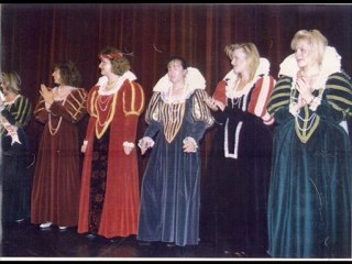 qui je vois derriere le rideau marie pierre une miss