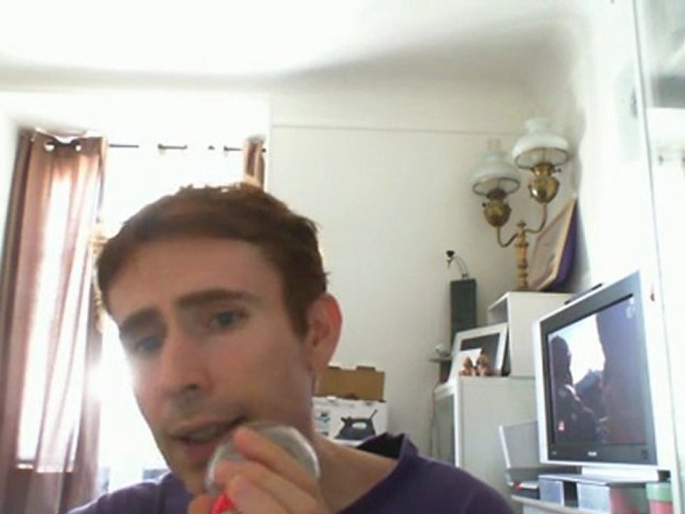 Wiwi égratigne "petit robot" de Maxime Le Forestier