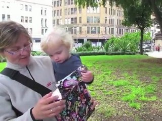 30 GIFTS TO 30 STRANGERS IN SYDNEY