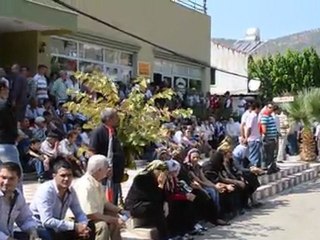BAYINDIR ŞEHİDİNE AĞLADI
