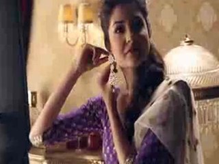 Video  Making Of 'Gitanjali' Ad With SRK - Anushka