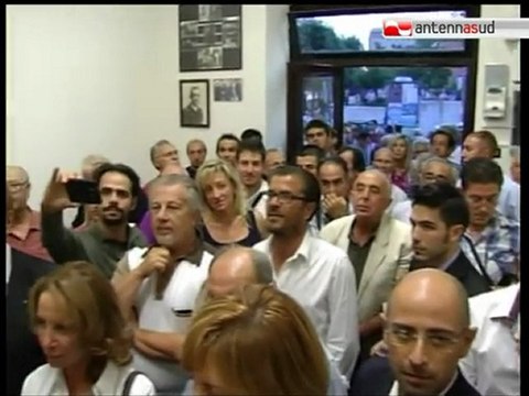 TG 26.09.11 Bisceglie, Berlusconi al telefono alla festa del pdl: Maggioranza coesa