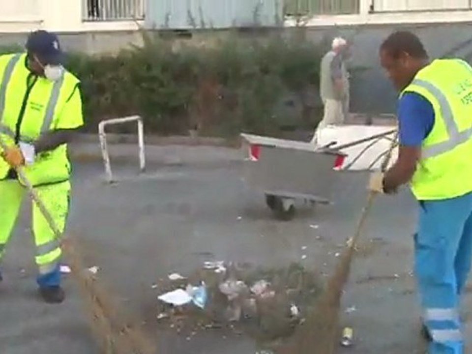 Operation propreté- Quartier les Moulins - mardi 27 septembre 2011 -