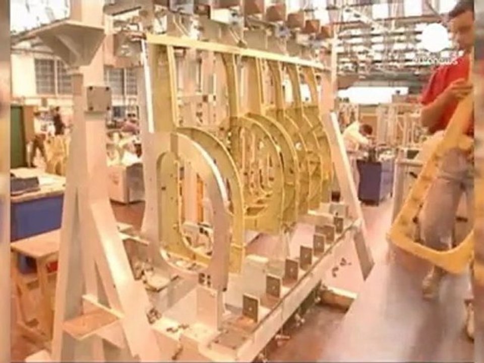 Torpedo a la línea de flotación de BAE Systems