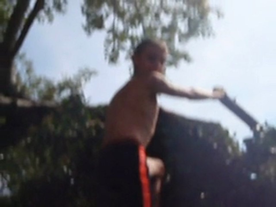 Une bombe un peu ratée LOL !