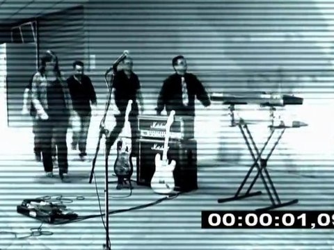 POP ROCK ESPAÑOL ► CONTRA EL VIENTO ♫ Revolución ► Promo MUSICACOPYLEFT.ES Valencia