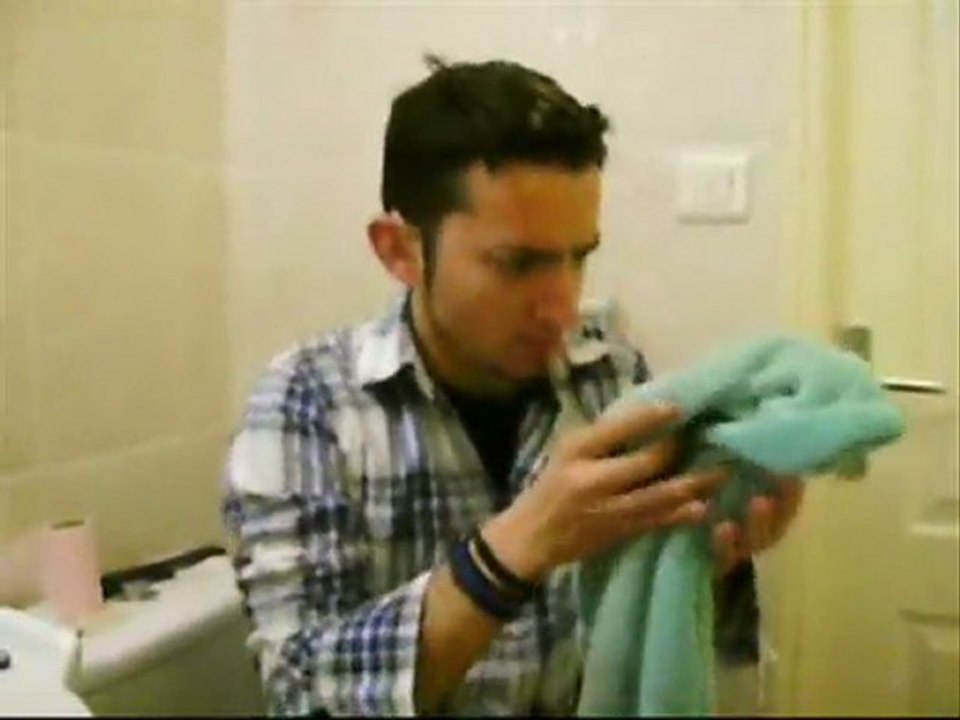 JERRY dans un peti clip delire 2009