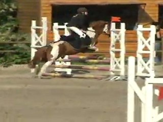 Ezechielle sur romeo en poney 4 à dechy le 25/9/11