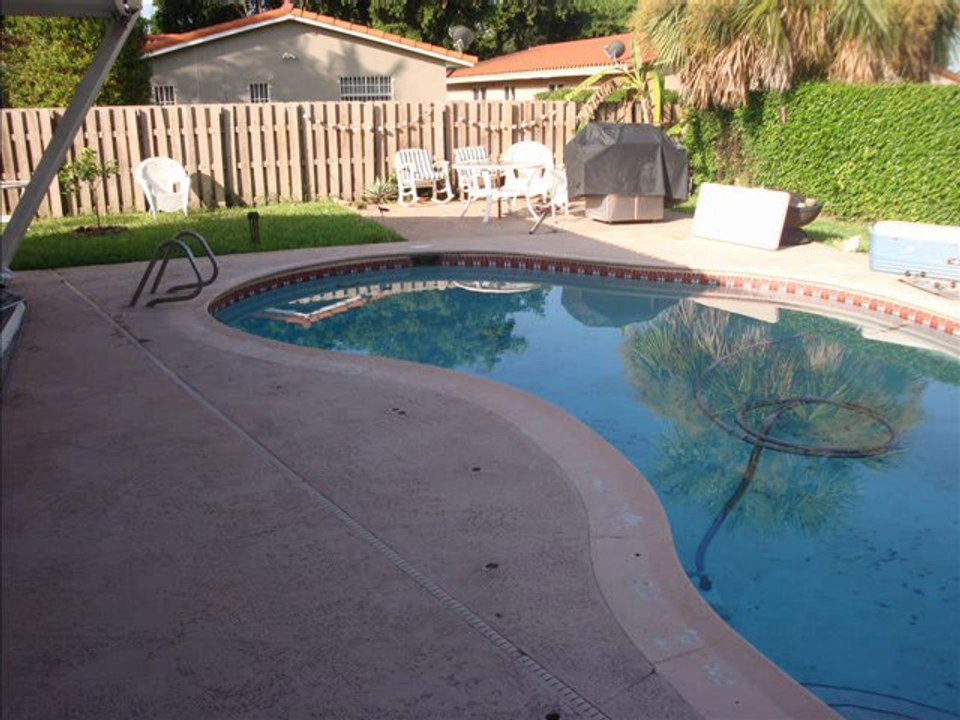 Driveway painting & Pool decks_0001