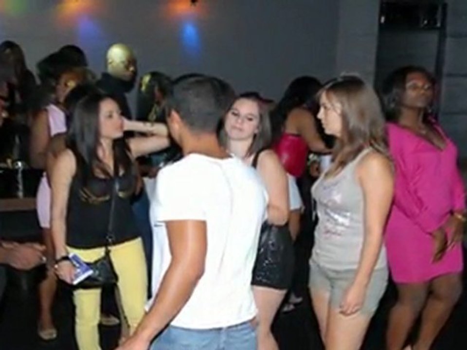Le Shy tropicam Club en HD