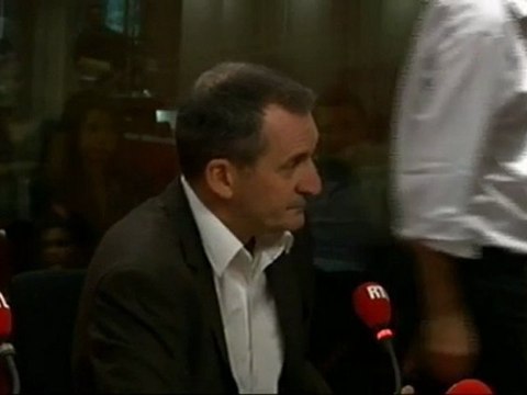 Les enseignants sont-ils suffisamment nombreux ? : le Débat en vidéo entre les auditeurs de RTL et Christian Chevalier, secrétaire général du syndicat enseignant SE-Unsa (28 septembre 2011)