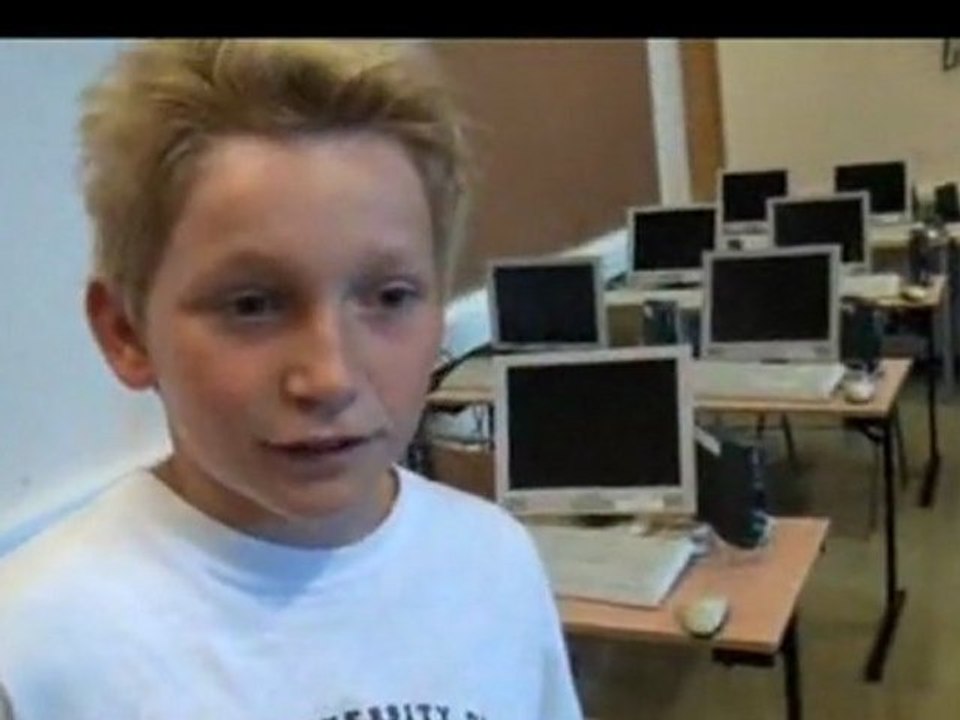 Teacher Freaks Über Tote Studentenstreich