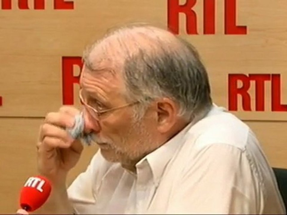 Jean-François Narbonne, professeur en toxicologie à l'université de Bordeaux et expert à l'Agence nationale de sécurité sanitaire, invité de "RTL Midi" en vidéo (28 septembre 2011)