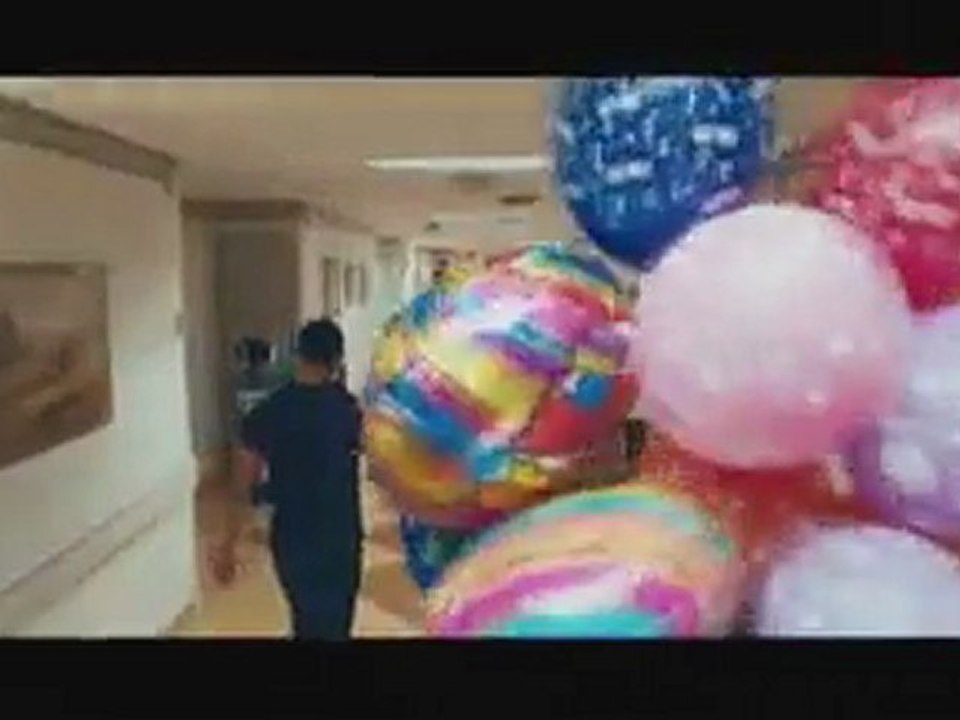 Taylor Lautner gets mobbed by fans at London "Abduction" premiere