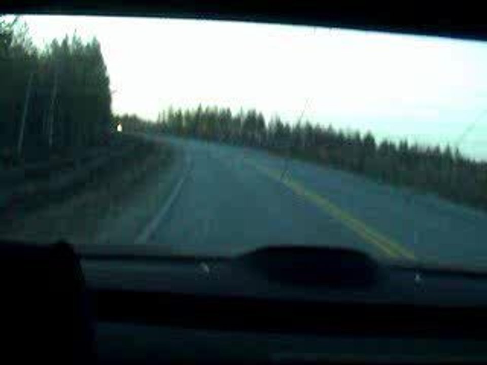 Bmw 330d 230 kmh vs Yamaha R1 290 kmh