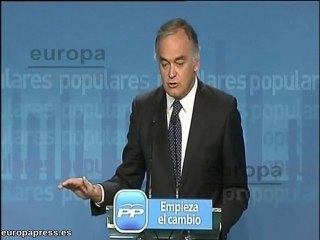 Pons:"Rubalcaba es un hipócrita"
