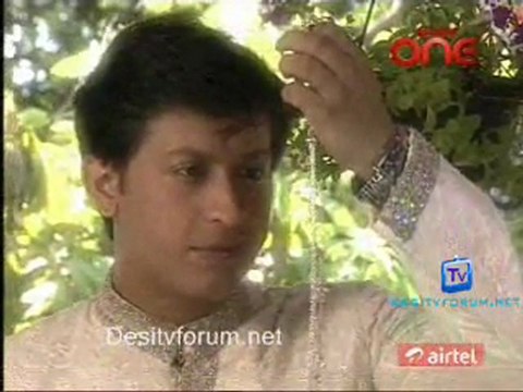 Woh Rehne Wali Mehlon Ki - 28th September 2011 - Part3