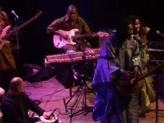 Ali Boulo Santo, Kora traditionnelle et World Music