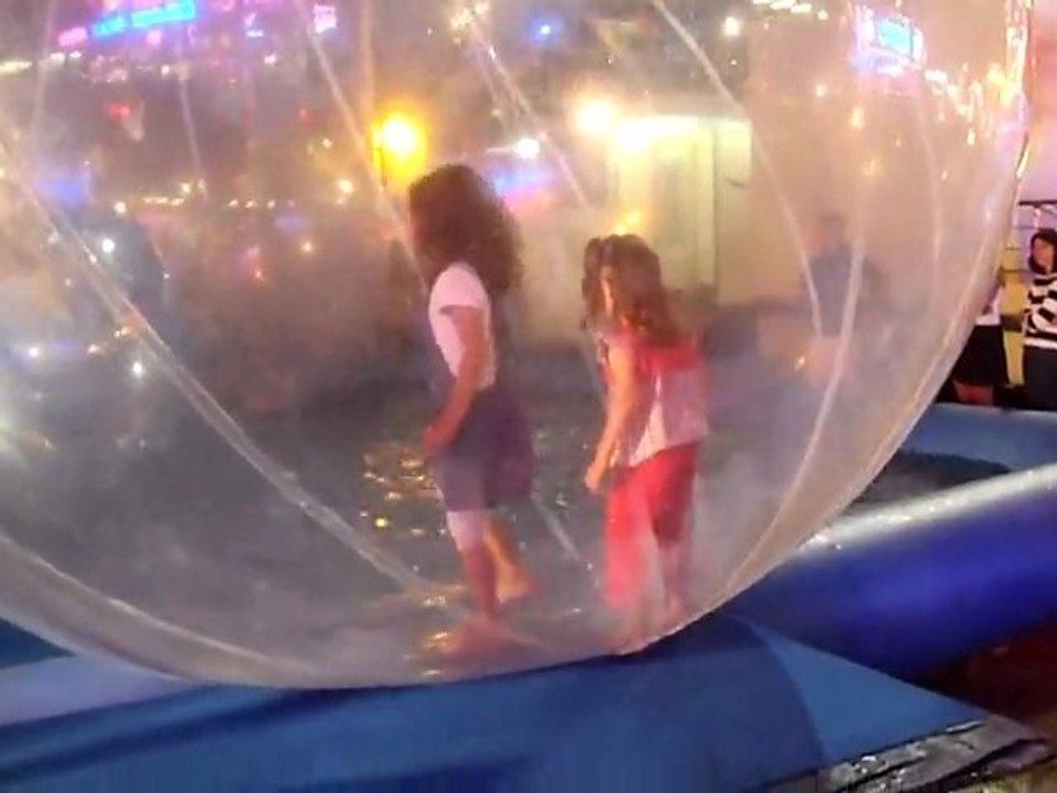 Septembre 2011 - Fête Lavaur, ballon dans l'eau