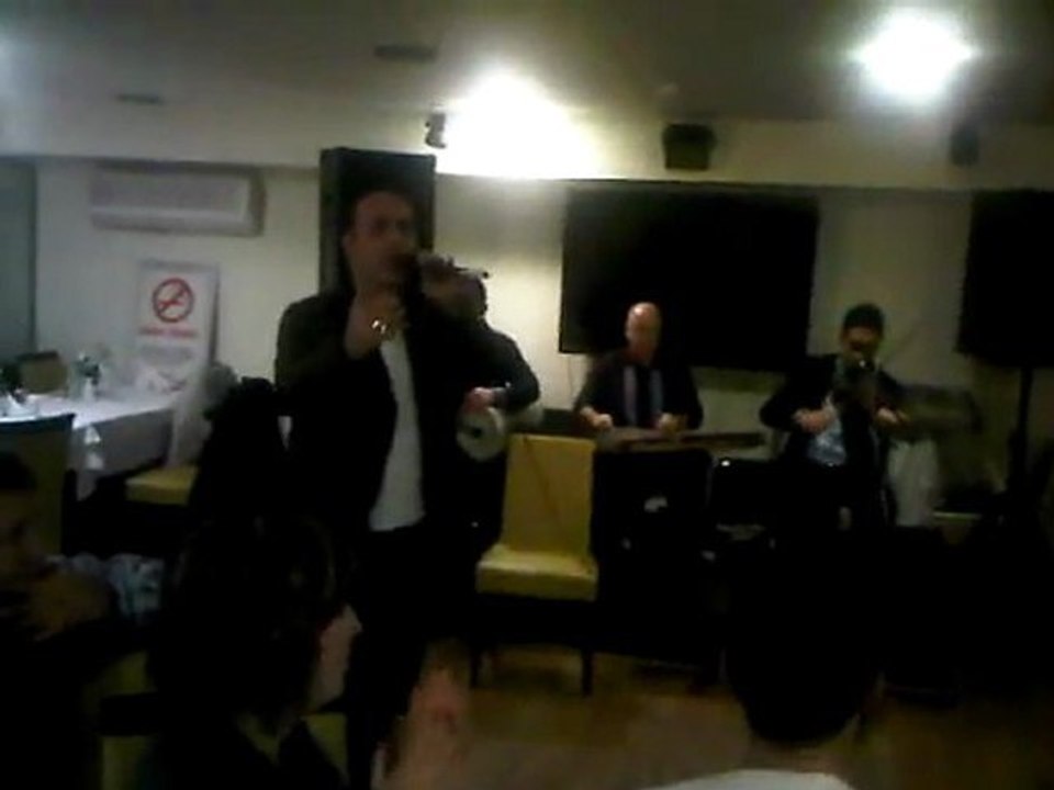 TURGUT REYHAN  YALAN DÜNYA