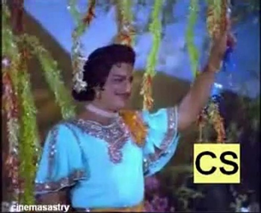 REMIX NTR ,VYJAYANTIMALA BHAROPHOOLBARSAVO