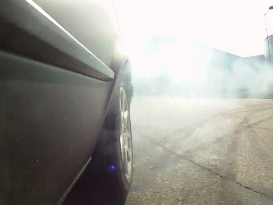 Bmw 318 drift Pag test driving! ;-)